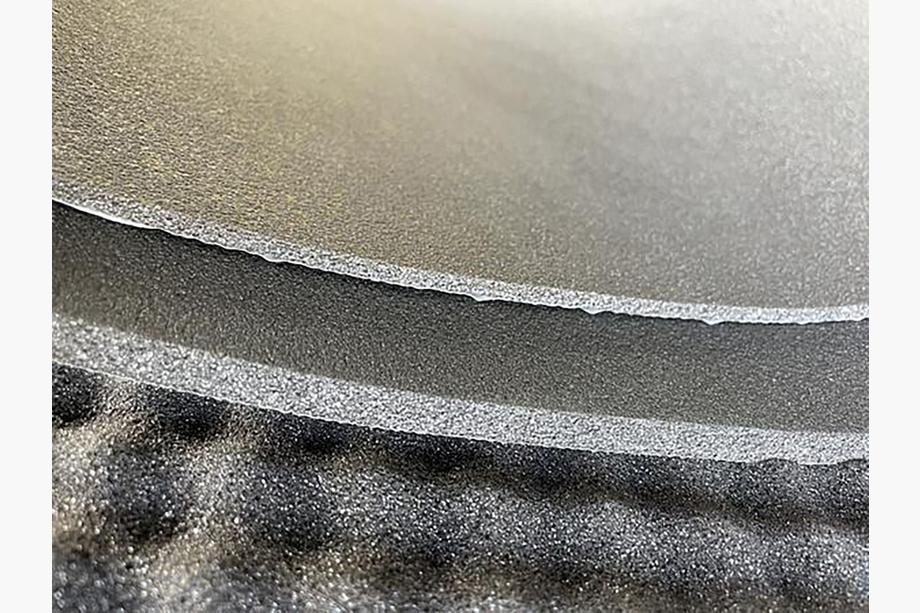 Zvukovo-tepelná izolácia ULTIMATE ACCENT PRO 4 mm elastická PE pena s vodeodolným lepidlom, hárok (0,5 m x 0,75 m) Image