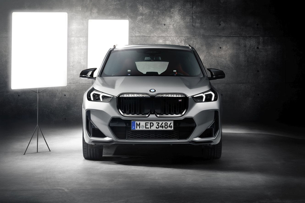 Test BMW X1 M35i (U11): športový kompaktný crossover Fotografia 2