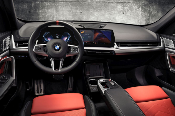 Test BMW X1 M35i (U11): športový kompaktný crossover Fotografia 5
