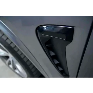 Vetracie mriežky na blatníky v štýle Black X5M F85
