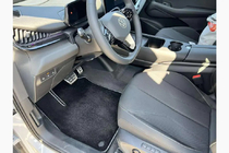 Volkswagen ID. UNYX 2024– Prémiové textilné autokoberce (Čierne) fotografia 1