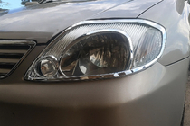 Toyota Corolla 2002–2007 Kryty svetlometov V1 (2002-2004, 2 ks, plast) fotografia 1