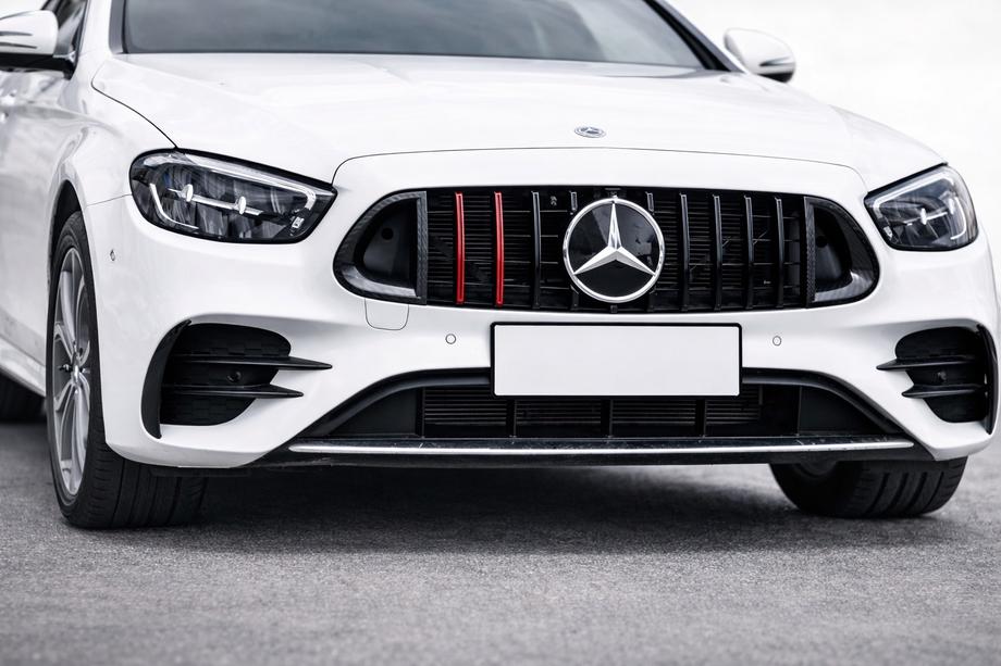 Mercedes E-class coupe C238 2016–2024 Rocket predná maska (pre AMG Line 2020-2023) Image