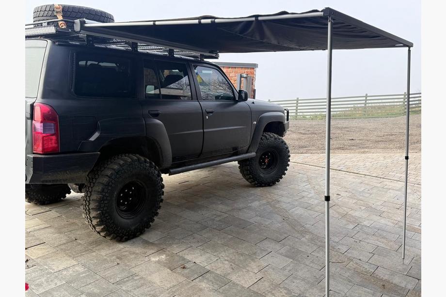 Automobilová markíza v hliníkovom puzdre (Niken) 2,5 x 2,5 m Image