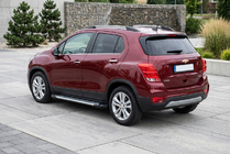 Chevrolet Trax 2012–2023 Bočné prahy Line (2 ks, hliník) fotografia 1
