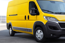 Fiat Ducato 2006–2025 Dverové lišty (sada, nerez) Dlhý rázvor fotografia 1