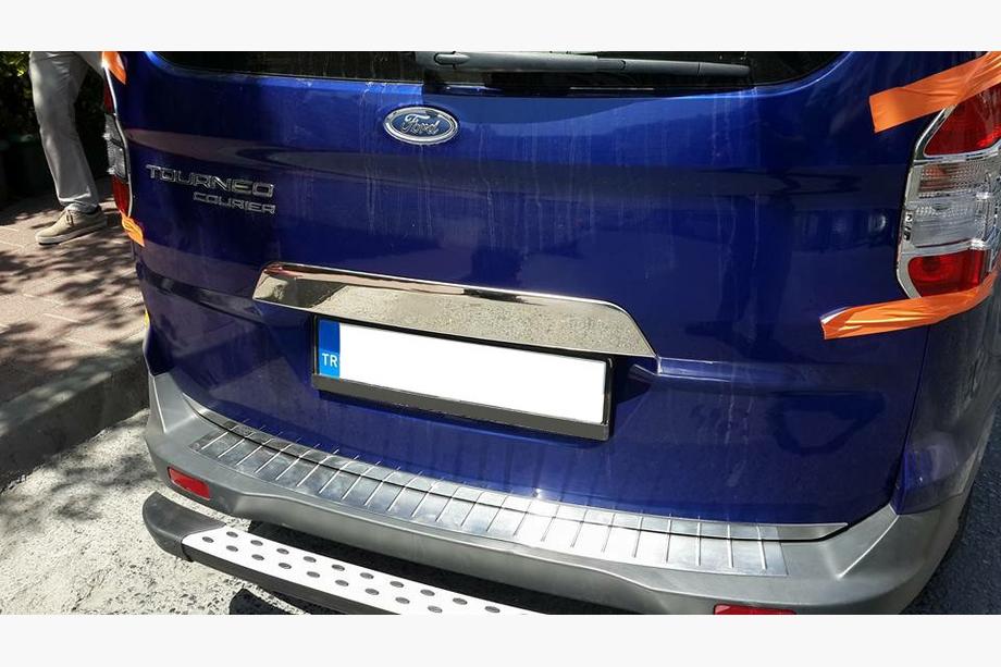 Ford Courier 2014–2023 Lišta nad ŠPZ (nerez) Carmos - turecká oceľ Image