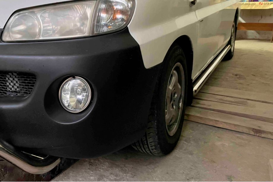 Hyundai H200, H1, Starex 1998–2007 Bočné rúrky BB002 (2 ks, nerez) Fotografia 1