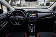 Nissan Versa: Modernizovaný lacný sedan fotografia 6