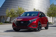 Nissan Versa: Modernizovaný lacný sedan fotografia 4