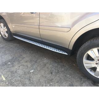 OEM bočné nášľapy (2 ks, hliník) Mercedes ML W164 2005–2011 fotografia 4
