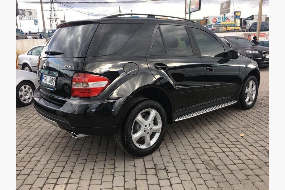 Mercedes ML W164 2005–2011 OEM bočné nášľapy (2 ks, hliník) Fotografia 12