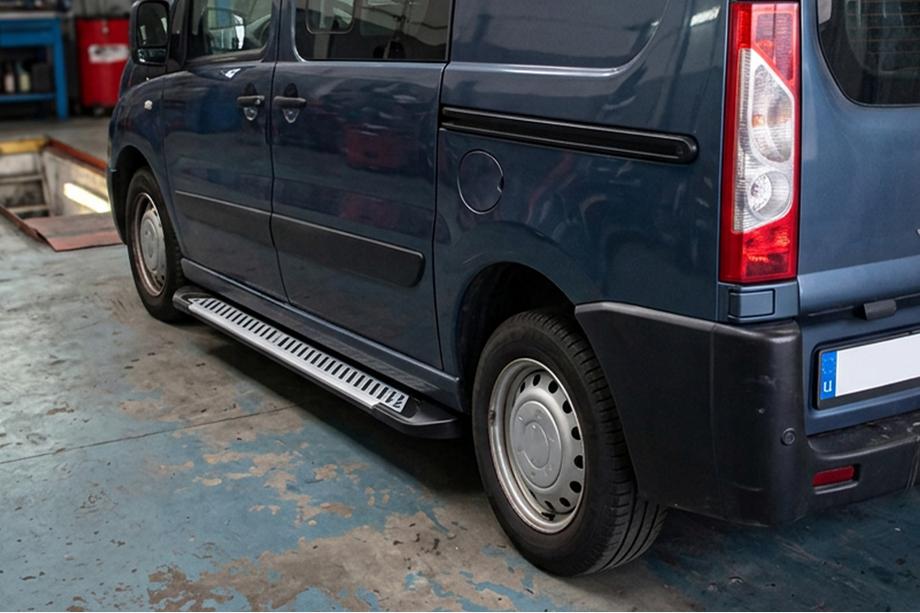 Fiat Scudo 2007–2015 Bočné prahy Line (2 ks, hliník) Image