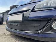 Renault Megane III 2009–2016 Zimná clona na mriežku (2009-2013, spodná) Matná fotografia 4