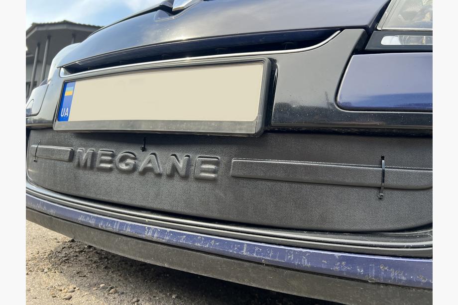 Renault Megane III 2009–2016 Zimná clona na mriežku (2009-2013, spodná) Fotografia 9