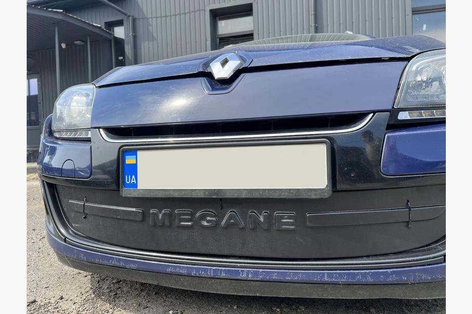 Renault Megane III 2009–2016 Zimná clona na mriežku (2009-2013, spodná) Fotografia 6