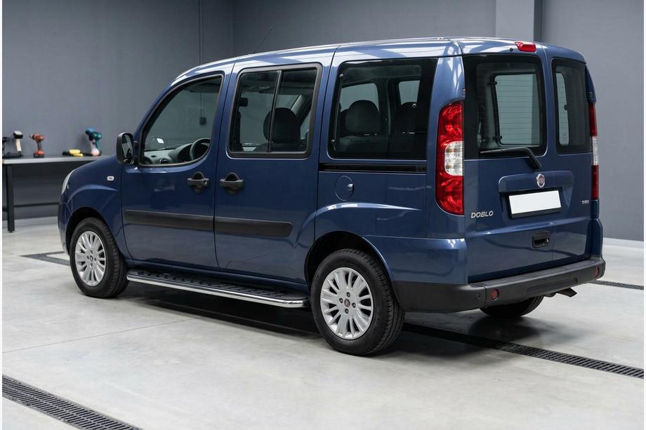 Fiat Doblo I 2005–2010 Bočné prahy Maydos V1 (2 ks, hliník ↗ nehrdzavejúca oceľ) Image