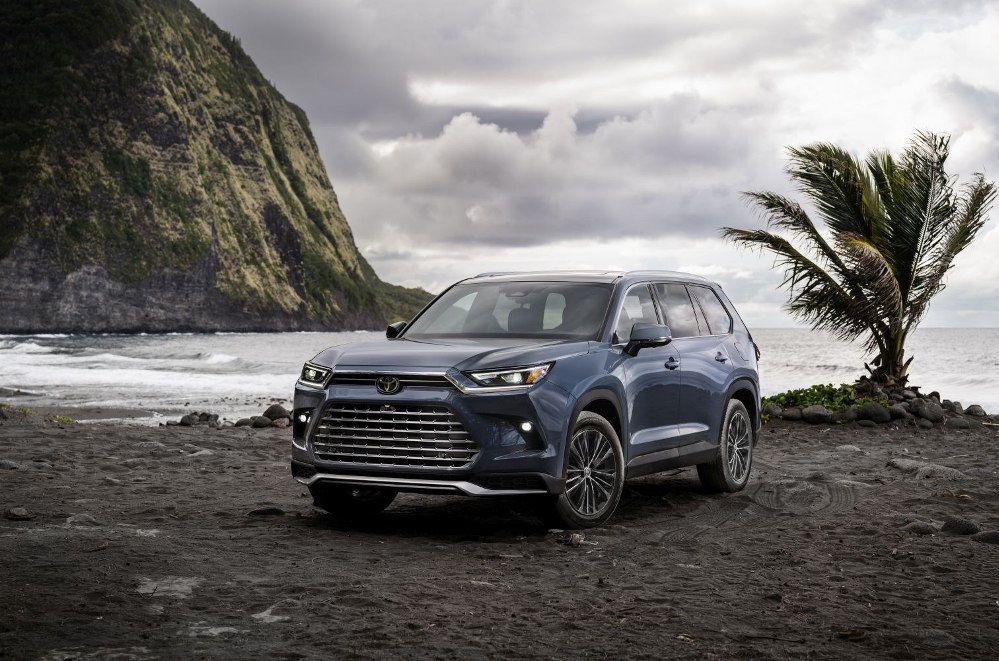 Test Toyota Grand Highlander: priestranný rodinný crossover