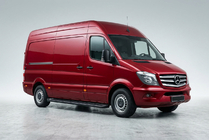 Mercedes Sprinter W906 2006–2018 Bočné nášľapy Allmond Black (2 ks, hliník) fotografia 1