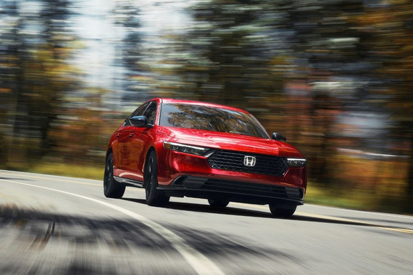 Honda Accord XI generácia: Prehľad elegantného sedanu