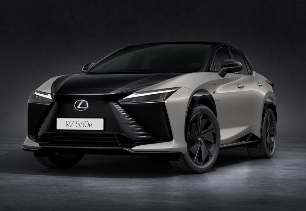 Lexus RZ 550e F Sport 2025: Test športového elektrického crossoveru