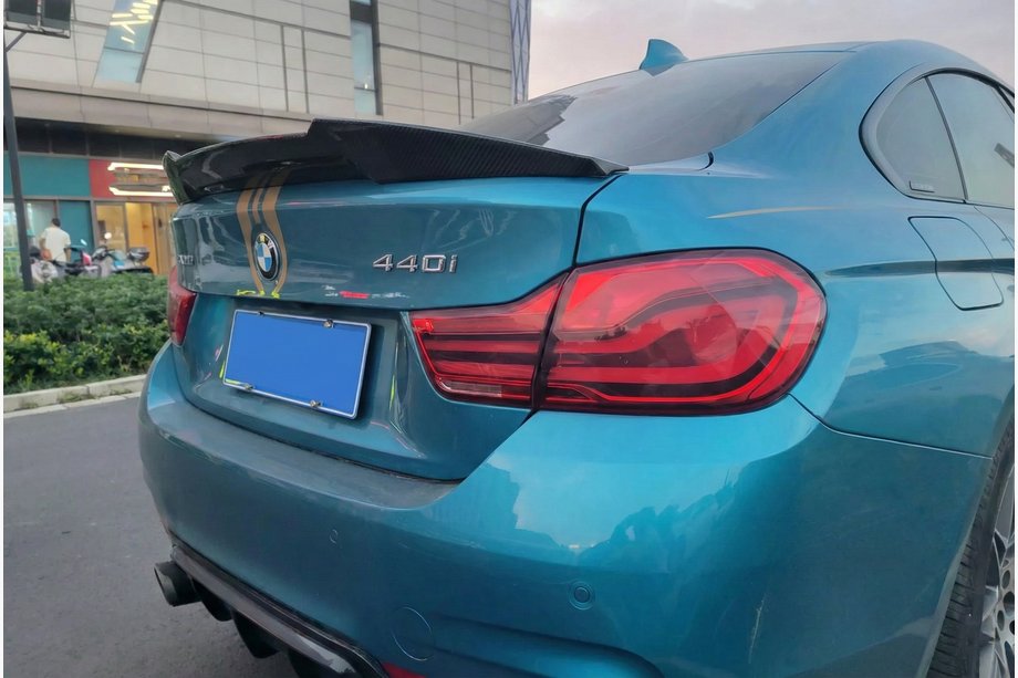 BMW 4 séria F32/F33/F36 2012–2020 Spojler v štýle M4 (pre F36, čierny lesklý) Image