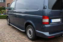 Volkswagen T5 Caravelle 2004–2010 Bočné nášľapy Tayga (2 ks., hliník) Len pre krátky rázvor fotografia 1