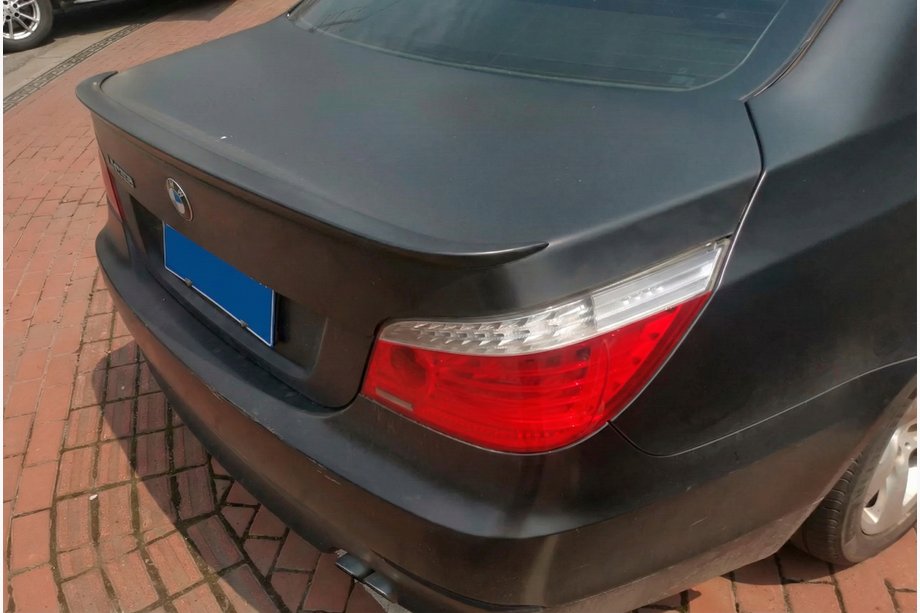 BMW 5. rad E60/E61 2003–2010 Spojler AC-Style (lesklá čierna) Image