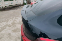 BMW X4 G02 2018– Spojler M4-Style (čierny vysoký lesk) fotografia 1