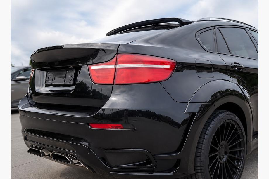 BMW X6 E71 2008–2014 Strešný spojler (čierny lesklý) Image