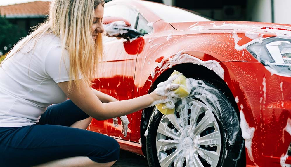 Ako nepoškodiť auto v autoumyvárni?