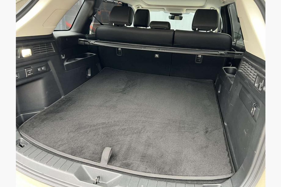 Mazda CX-70 2024– Textilná rohož do kufra Premium (Čierna) Image