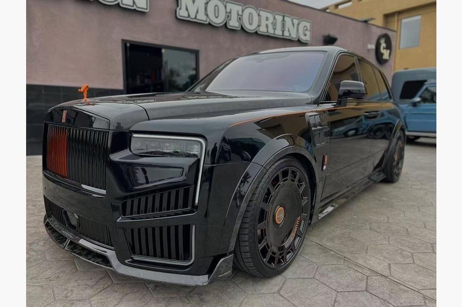 Rolls-Royce Cullinan 2018– Restylingový kit 2024 MNSR Carbon Image