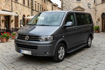 Volkswagen T5 2010–2015 Bočné nášľapy Bosphorus Black (2 ks, hliník) Dlhý rázvor fotografia 1