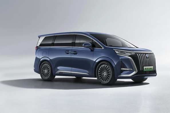 Recenzia Denza D9 EV: Luxusný elektrický minivan