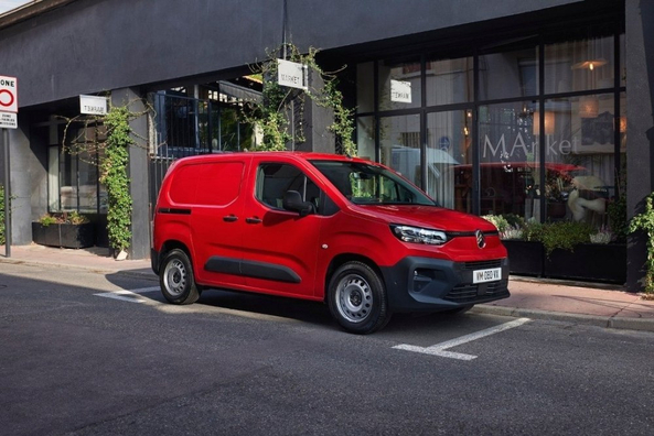Recenzia Citroen Berlingo Van: facelift 2024 Fotografia 1