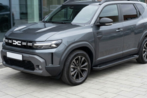 Renault Duster 2024– Bočné nášľapy Allmond Black (2 ks, hliník) fotografia 1