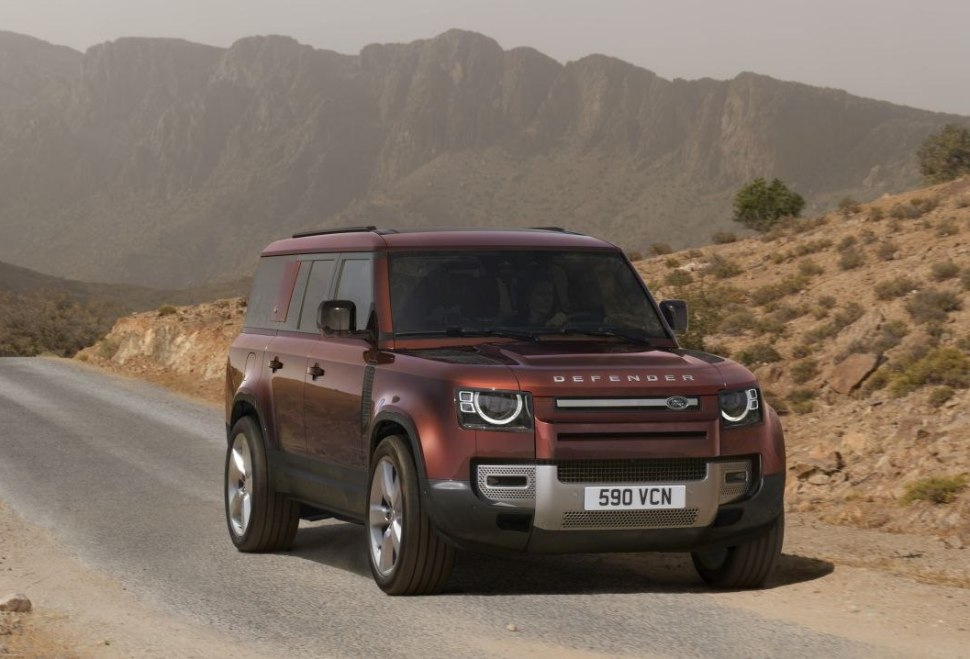Test Land Rover Defender 130: Maximum priestoru na dobrodružstvá