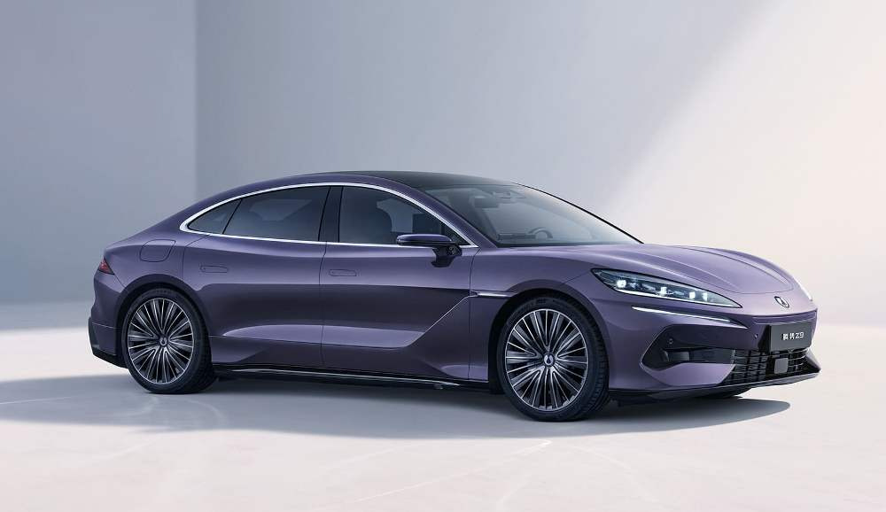 Recenzia Denza Z9 2024: luxusný elektrický sedan