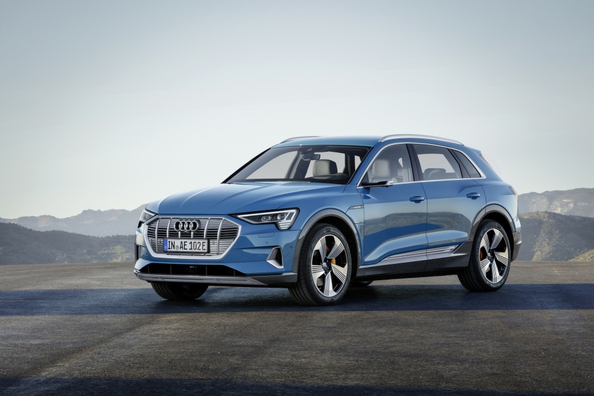 Recenzia Audi e-tron 50 quattro: Elektrické prémiové SUV