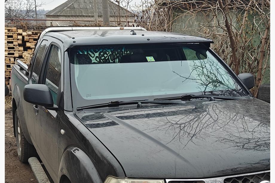Nissan Navara 2006–2015 Slnečná clona na čelné sklo (na ráme) Image