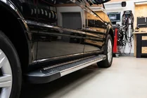 Mercedes Vito W639 2004–2014 Bočné nášľapy RedLine V1 (2 ks, hliník) fotografia 1