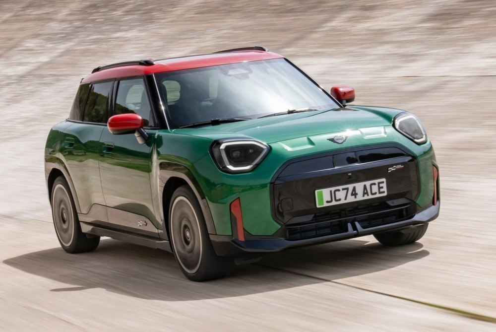 Recenzia: MINI John Cooper Works Aceman Electric 2025