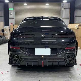 Carbon LMC body kit (2023- ) fotografia 4