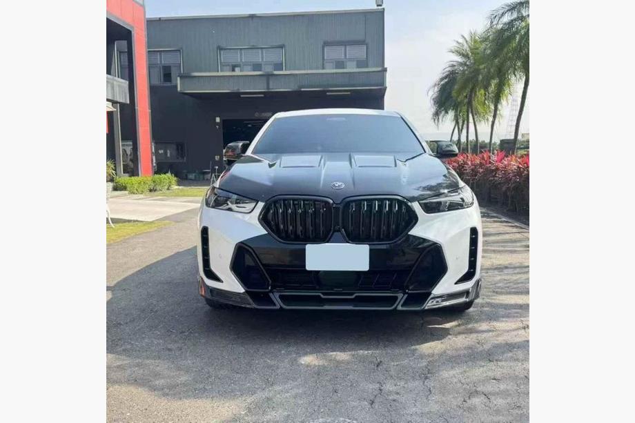 BMW X6 G06 2019–2027 Carbon LMC body kit (2023- ) Image