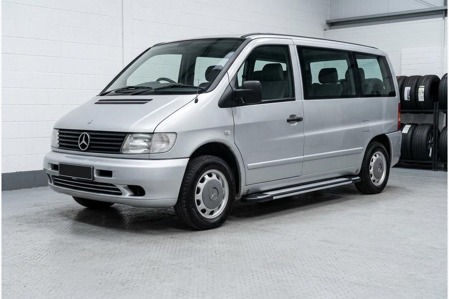 Mercedes Vito W638 1996–2003 Bočné nášľapy Rainbow (2 ks, hliník) Image