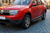 Renault Duster 2008–2017 Bočné nášľapy Bosphorus Black (2 ks, hliník) fotografia 1