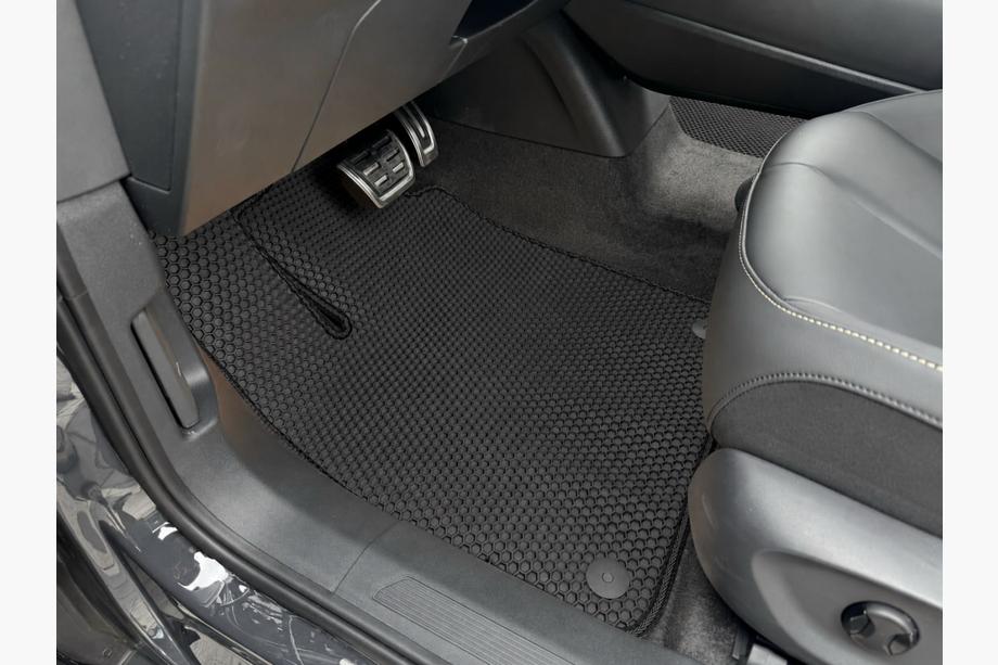 Volkswagen ID. UNYX 2024– Gumové rohože Carsuit (Čierne) Fotografia 1