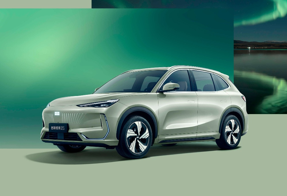 Recenzia Geely Galaxy E5: moderný elektrický crossover