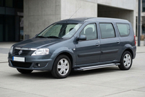 Dacia Logan MCV 2004–2014 Bočné nášľapy Rainbow (2 ks, hliník) fotografia 1